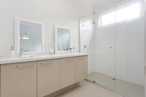 CORYMBIA - MOUNT MARTHA - Accommodation Sunshine Coast 0