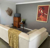 Cosy 1 Bedroom Unit With Views Of The City - Accommodation Sunshine Coast