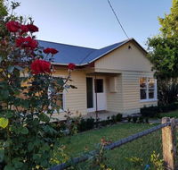 Cottage on Main - Accommodation Sunshine Coast