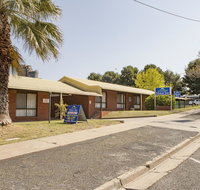 Country Roads Motor Inn - Accommodation Sunshine Coast