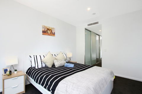 Cozy, Homely Apartment CBR Central - Accommodation Sunshine Coast 2