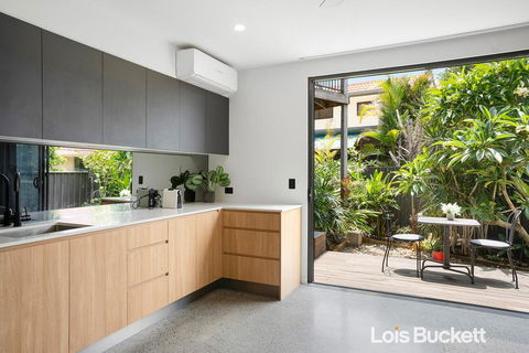 Crows Nest - Accommodation Sunshine Coast 2