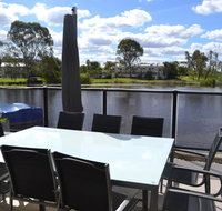 Cypress Drive Town House - Accommodation Sunshine Coast