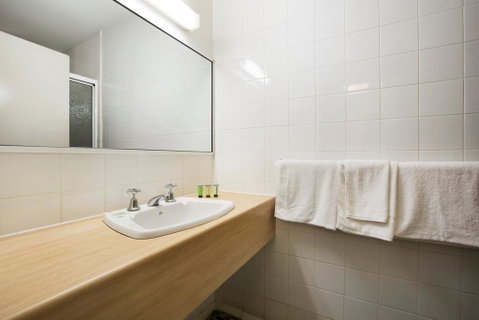 Dalrymple Hotel - Accommodation Sunshine Coast 3