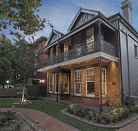 Dalziel Lodge - Accommodation Sunshine Coast