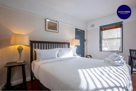 DARLINGHURST STUDIO // SHARED ROOFTOP SPACE - Accommodation Sunshine Coast 2