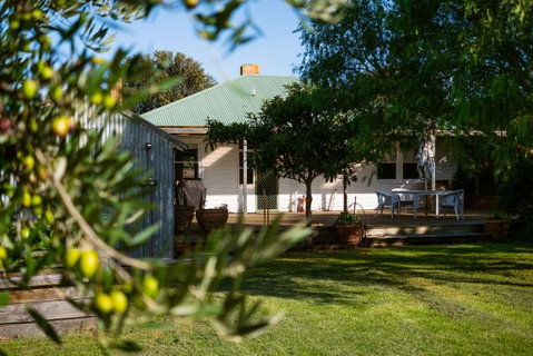 Deckhouse - Accommodation Sunshine Coast 0