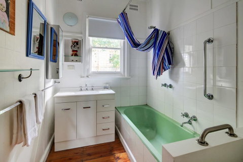 Deckhouse - Accommodation Sunshine Coast 2