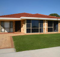Denison Waterfront - Accommodation Sunshine Coast