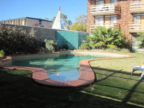 Desert Rose Inn Alice Springs - Accommodation Sunshine Coast 3
