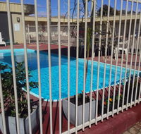 Desert Sand Motor Inn - Accommodation Sunshine Coast