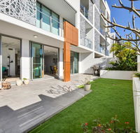 Designer Beach Apartment - Saffire Mooloolaba - Accommodation Sunshine Coast