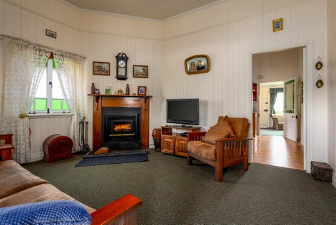 Dillons Cottage - Accommodation Sunshine Coast 3