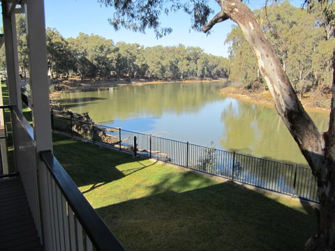 Discovery Parks - Maidens Inn, Moama - Accommodation Sunshine Coast 0