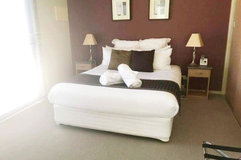 Do You Have To Self Isolate Do It In Peace & Tranquility - Accommodation Sunshine Coast 2