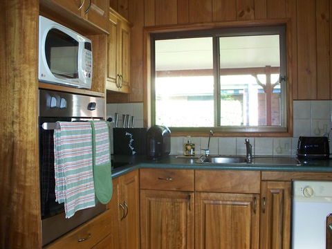 Dog Friendly Holiday House At Red Beach - Accommodation Sunshine Coast 3