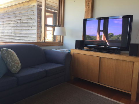Dolphin Beach House - Accommodation Sunshine Coast 0