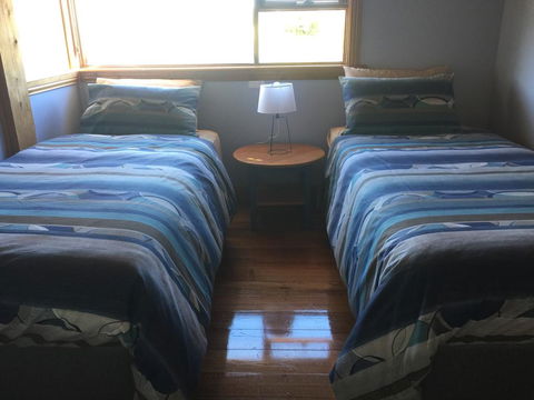 Dolphin Beach House - Accommodation Sunshine Coast 2