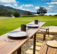 Dolphin Studio Apartment 1a Ocean Street - Accommodation Sunshine Coast