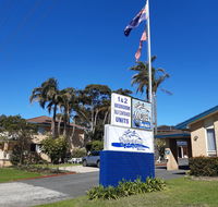 Dolphins of Mollymook Motel and Fifth Green Apartments - Accommodation Sunshine Coast