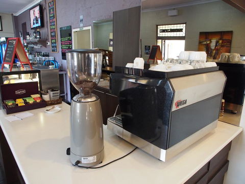 Dongara Hotel Motel - Accommodation Sunshine Coast 2