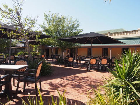 Dongara Hotel Motel - Accommodation Sunshine Coast 1