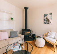 DOVESTONES BY THE SEA - INVERLOCH - Accommodation Sunshine Coast