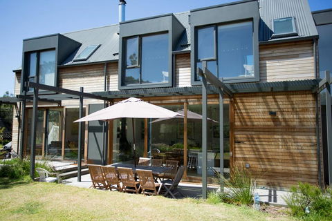 Dreamlands - Accommodation Sunshine Coast 0