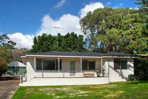 Eagle Bay Beach House - Accommodation Sunshine Coast 0