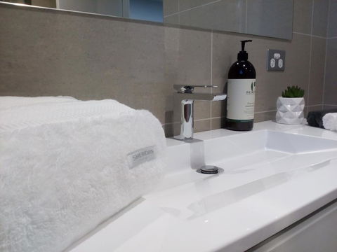 East 34 - Accommodation Sunshine Coast 2