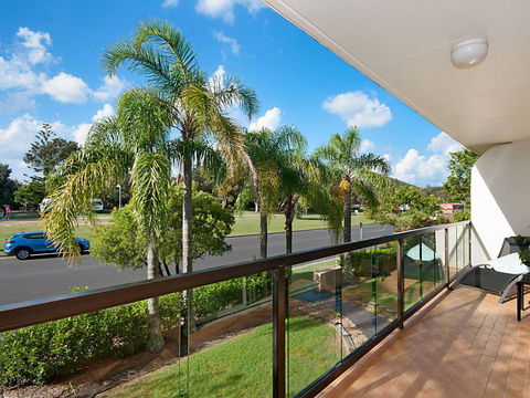 EAST COAST ESCAPES - Byron Beachfront - Accommodation Sunshine Coast 0