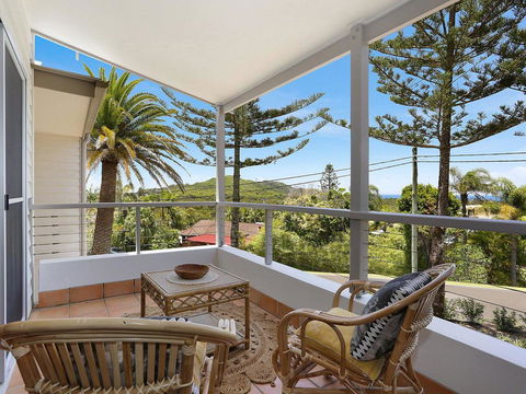 EAST COAST ESCAPES - Lighthouse Studio - Accommodation Sunshine Coast 0