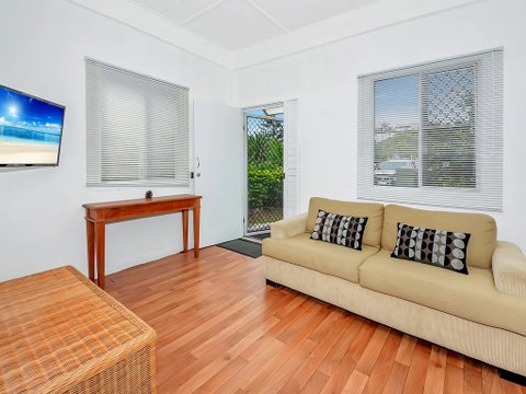 Easy Going Holiday Unit On McKenzie MK6 - Accommodation Sunshine Coast 2