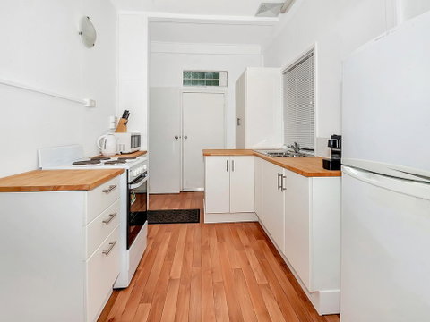 Easy Going Holiday Unit On McKenzie MK6 - Accommodation Sunshine Coast 3