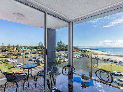 Ebbtide 20 - Accommodation Sunshine Coast 0