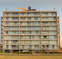 Ebbtide 38 - On The Beach - Accommodation Sunshine Coast