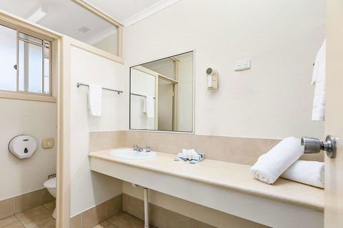 Econo Lodge Park Lane - Accommodation Sunshine Coast 3