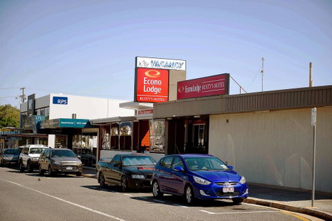 Econo Lodge Rusty's - Accommodation Sunshine Coast 3