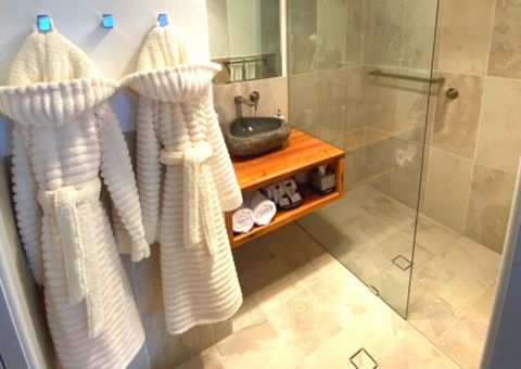 Eiger Chalet - Accommodation Sunshine Coast 3