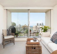 Elizabeth Bay Home with a View - Accommodation Sunshine Coast