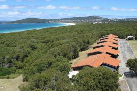 Emu Beach Chalets - Accommodation Sunshine Coast 0