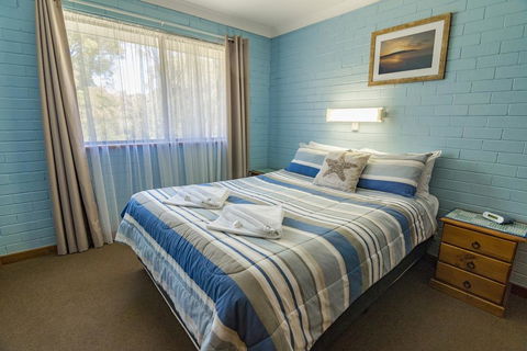 Emu Beach Chalets - Accommodation Sunshine Coast 2