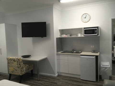 Escape On Lake - Accommodation Sunshine Coast 1