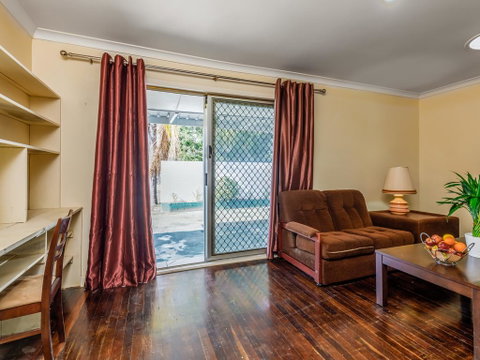 Exclusive Handy Holiday House - Accommodation Sunshine Coast 1