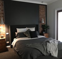 Executive Villa private 2 bedroom in ideal location - Accommodation Sunshine Coast