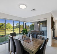 Fairway Village  Windaroo Lakes Golf Club - Accommodation Sunshine Coast