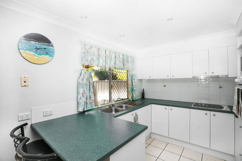 Family Getaway Close To Beach And Restaurants - Accommodation Sunshine Coast 1