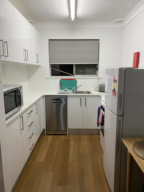 Family Unit March St Orange - Accommodation Sunshine Coast 3