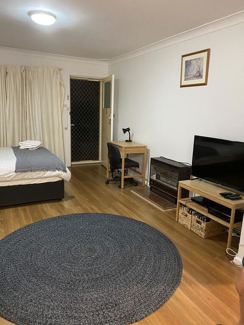 Family Unit March St Orange - Accommodation Sunshine Coast 2