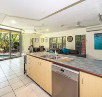 Fannie Bay Art House - Accommodation Sunshine Coast